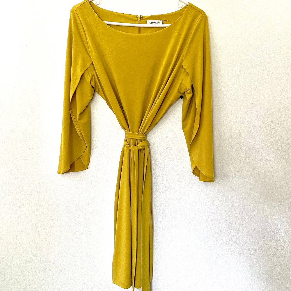 NWOT Calvin Klein Dress Mustard Belted  Three Quarter Split Tulip  Sleeved.